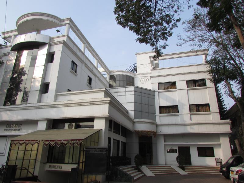 Hotel Grape City Nashik Exterior foto